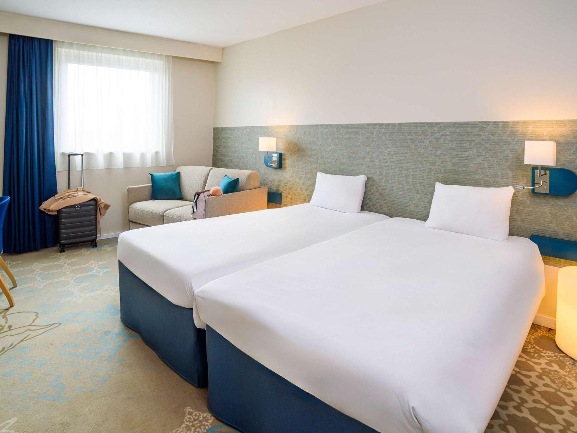 Ibis Styles Tours Centre Hotel Exterior photo