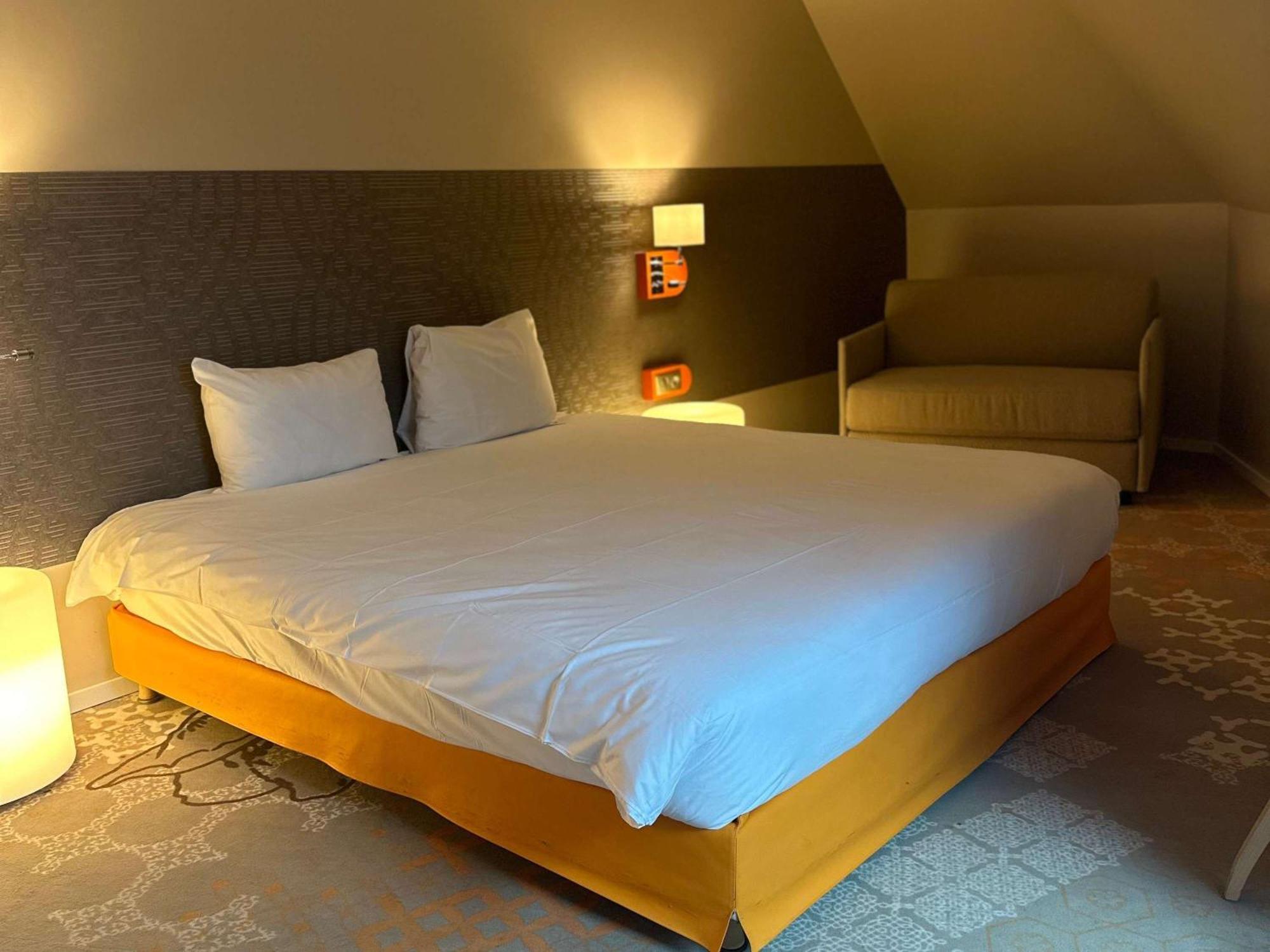Ibis Styles Tours Centre Hotel Exterior photo